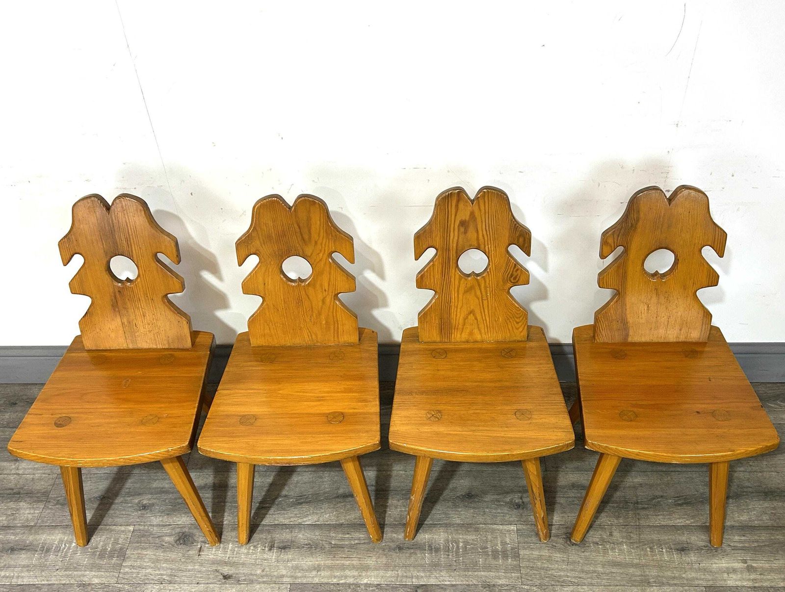 Fabulous Brutalist Polish Pine Dining Suite Josef Kulon Przelom Capelia 1960's. photo 995.0