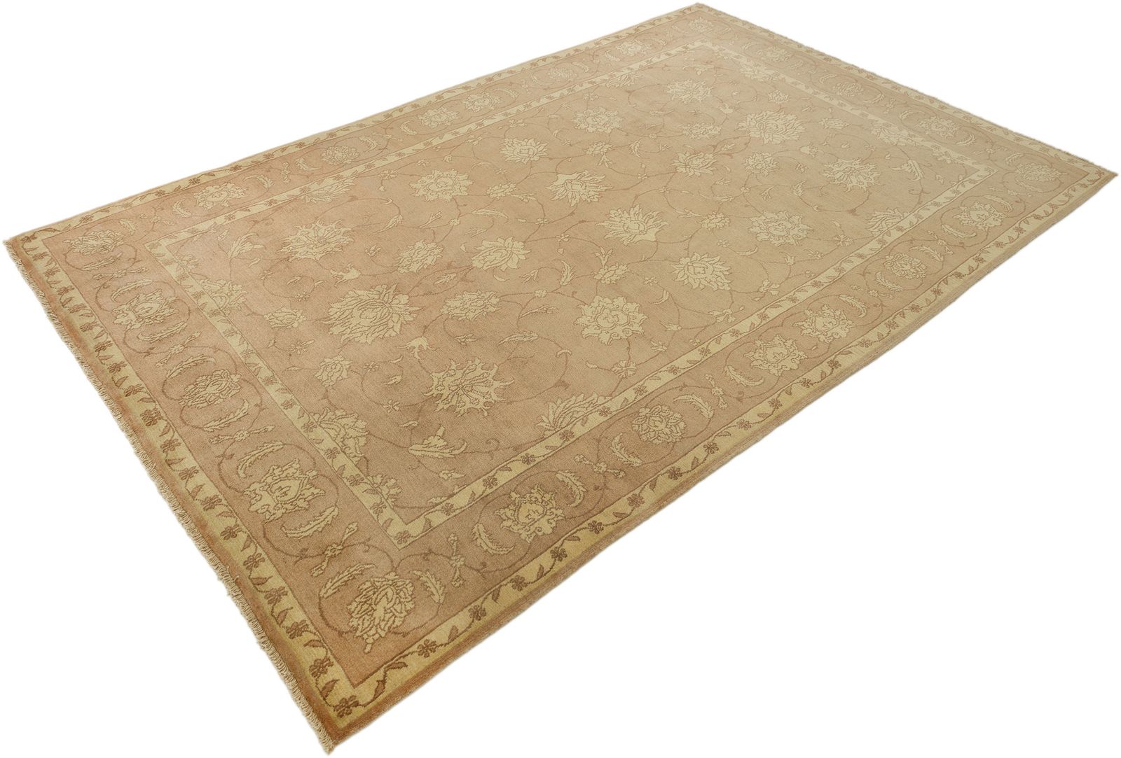 Modern Isfahan Rug, 315 × 202 Cm, Beige And Cream photo for sale