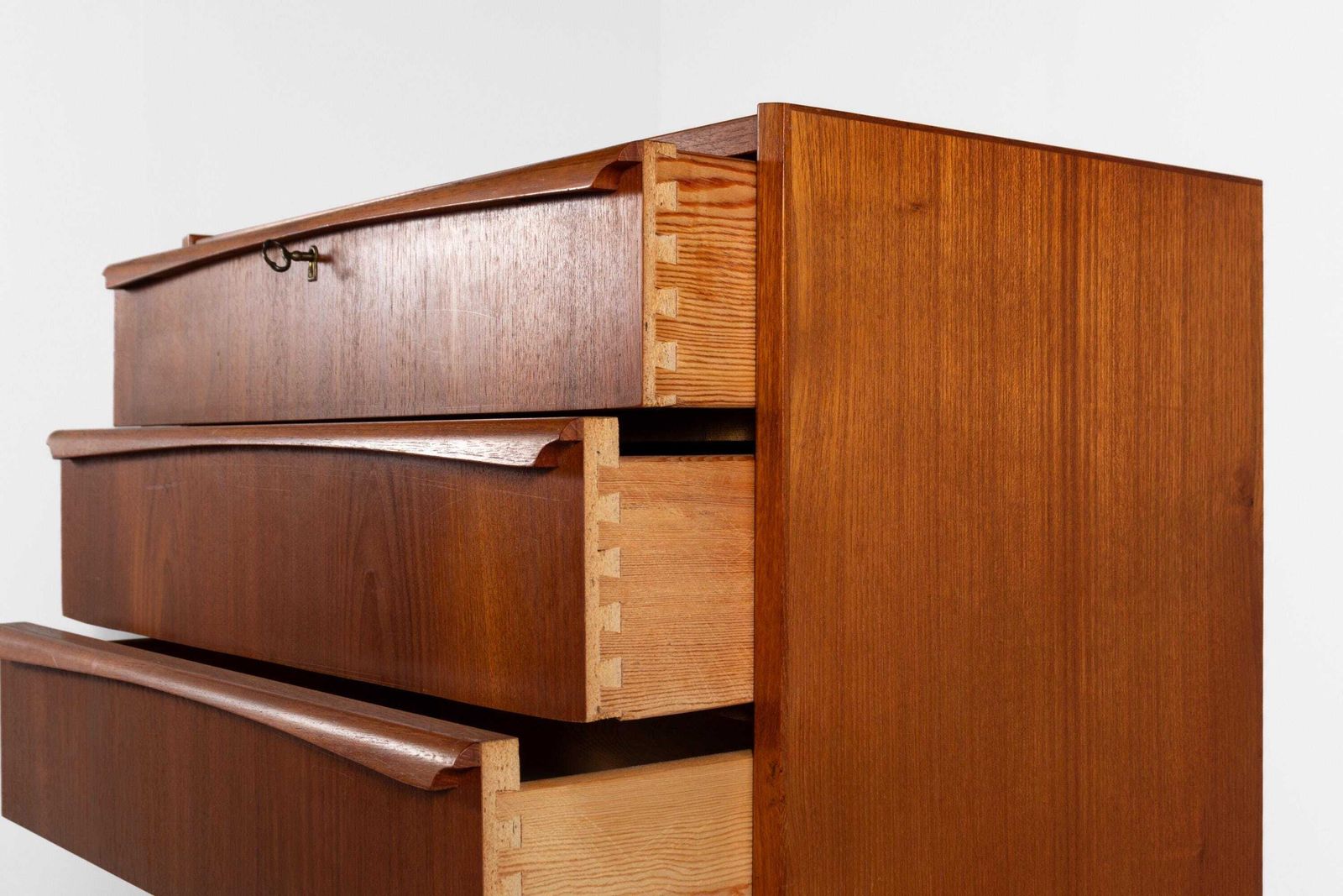 Vintage jaren 1960 teakhouten tallboy ladekast met zes laden, Denemarken photo for sale