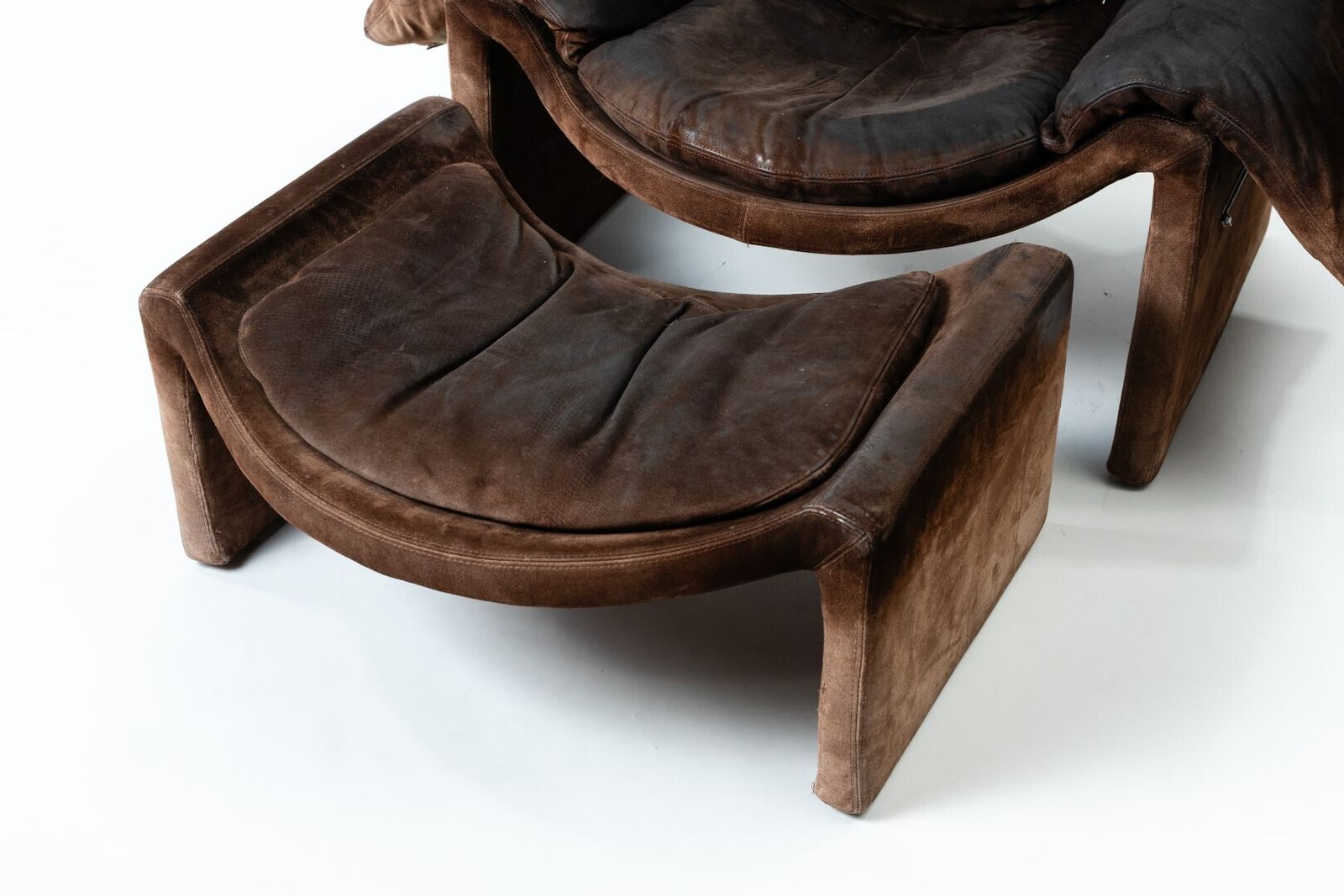 Vittorio Introini P60 Saporiti Italia Armchair And Ottoman Set – 1970s photo furniture