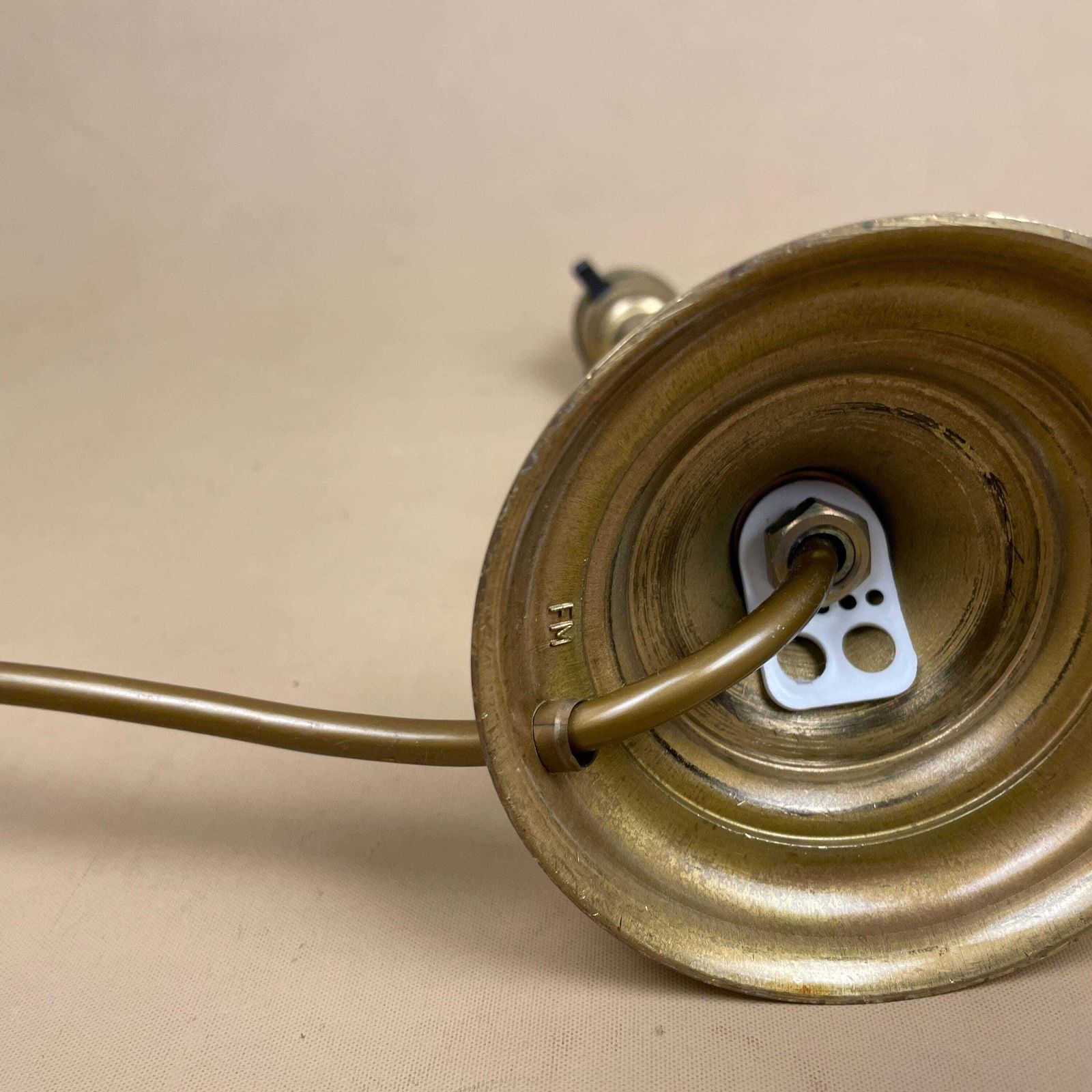 Gold Brass Metal Lamp Light Bedside Side Table Desk Column Pillar Ornate Round Base Cottage Antique Vintage Classic Candle photo vintage