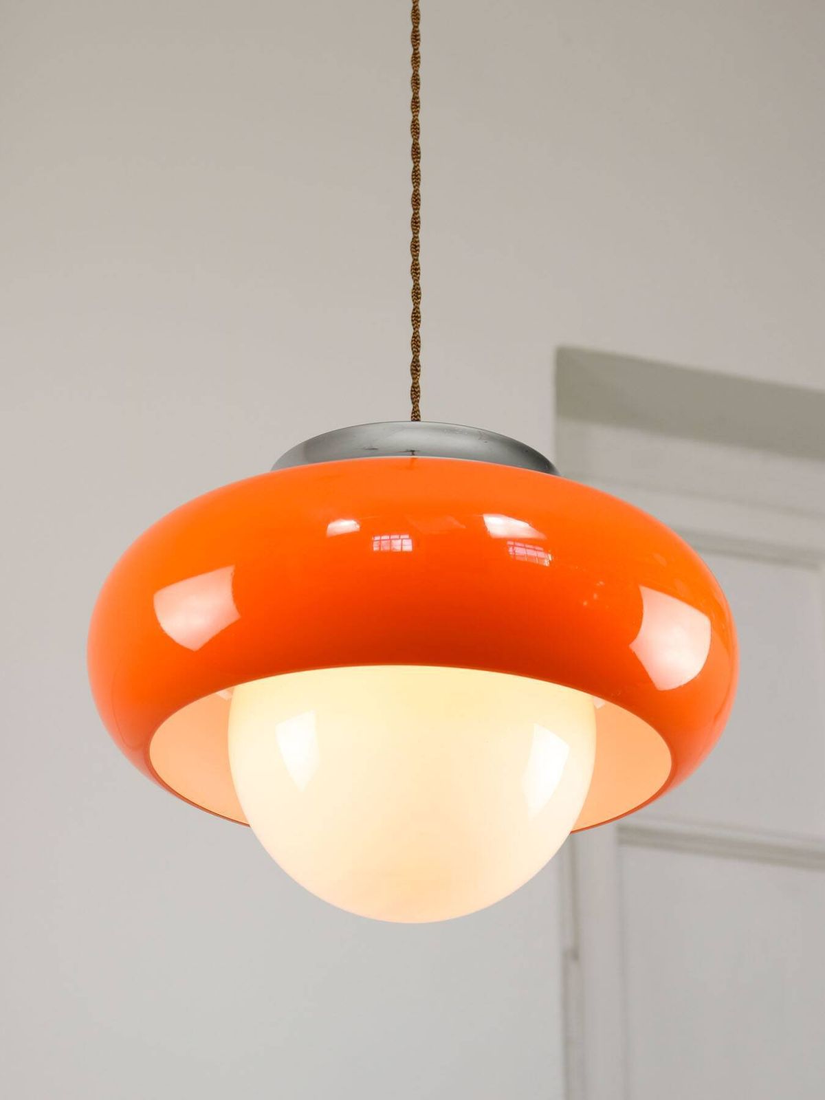 photo buy Space Age model Best hanglampen van Guzzini, jaren 1970, set van 2