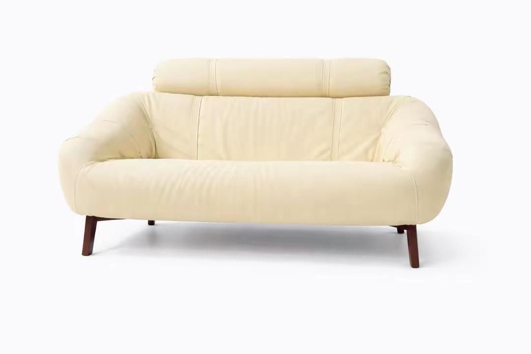 Móveis Corazza 2 Seater Sofa From The 1970s, With A Solid Jatoba Wood Frame And One Piece Leather Removable Seat And Headrest As Percival Lafer photo for sale