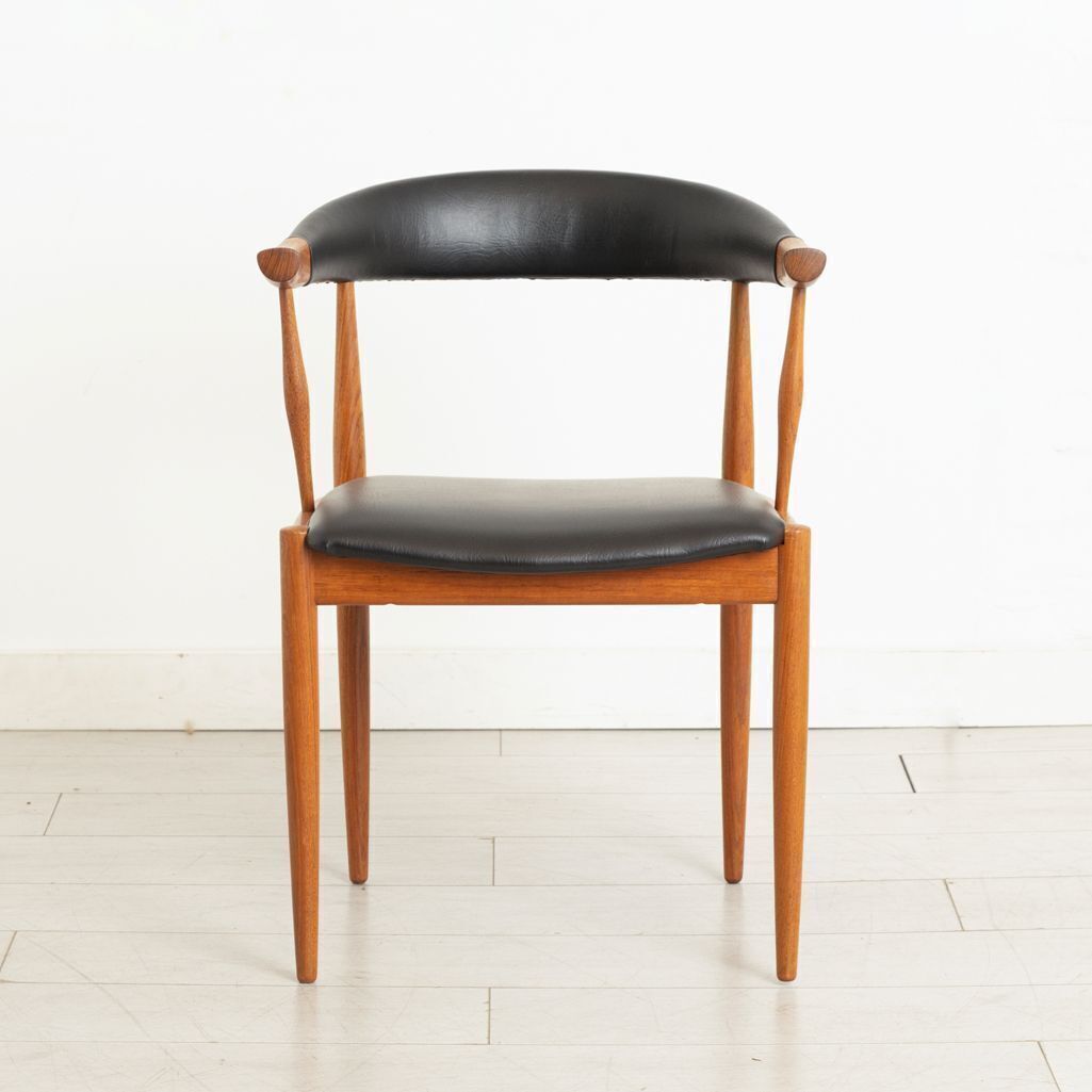 Set Of 8 Midcentury Danish Model Ba113 Dining Chairs In Teak By Johannes Andersen For Brdr C.1965, Newly Reupholstered photo for sale