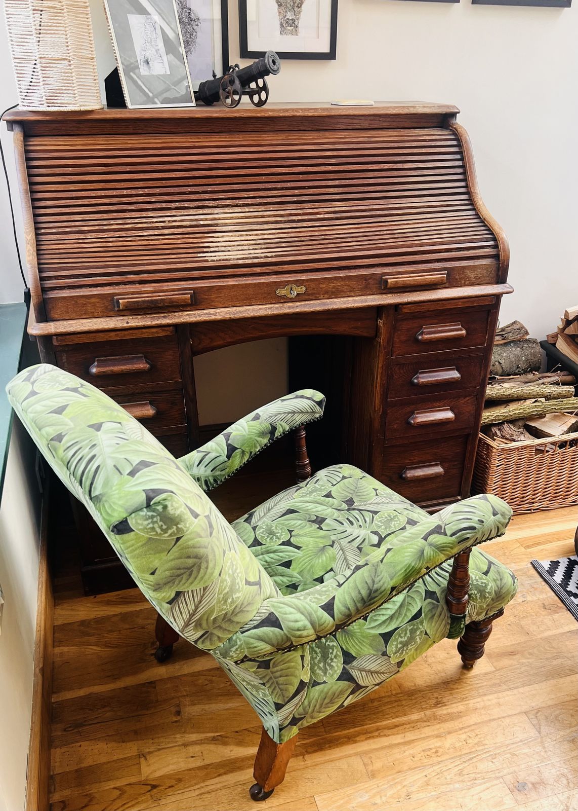 photo buy Victorian Library Chair In The Manner Of Howard & Sons
