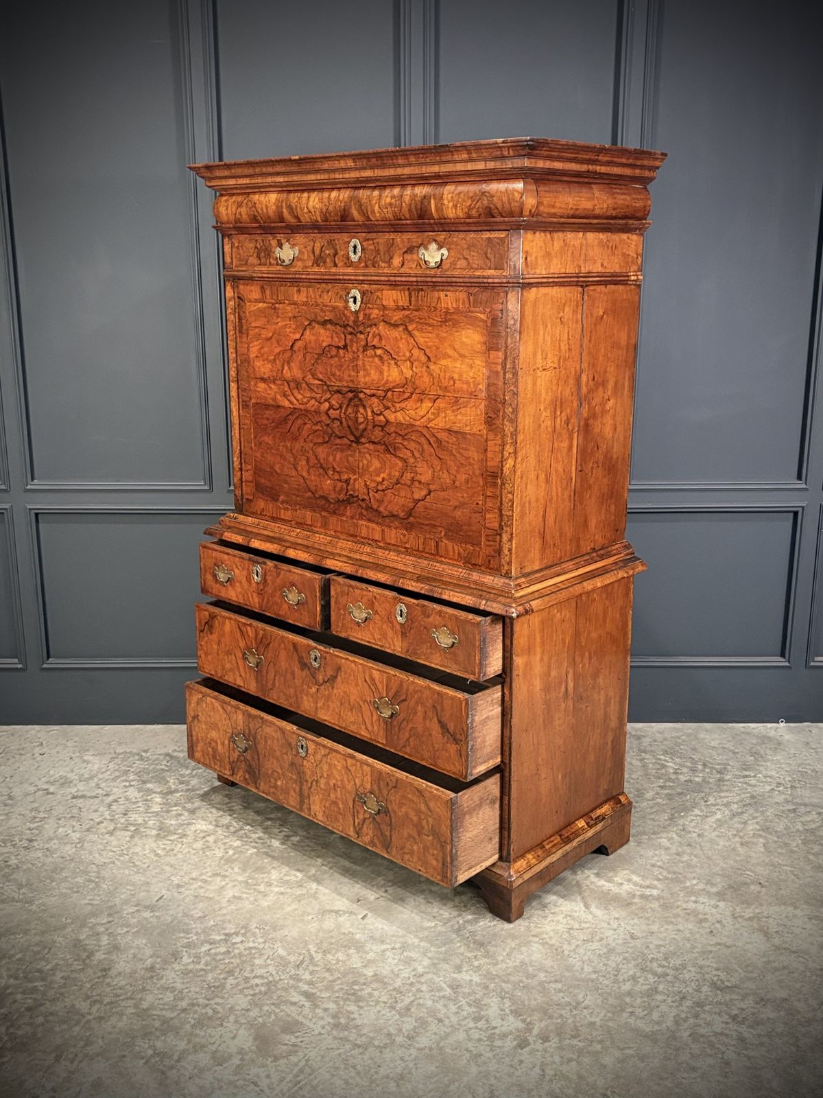 Furniture Queen Anne Walnut Secretaire Chest / Escritoire photo
