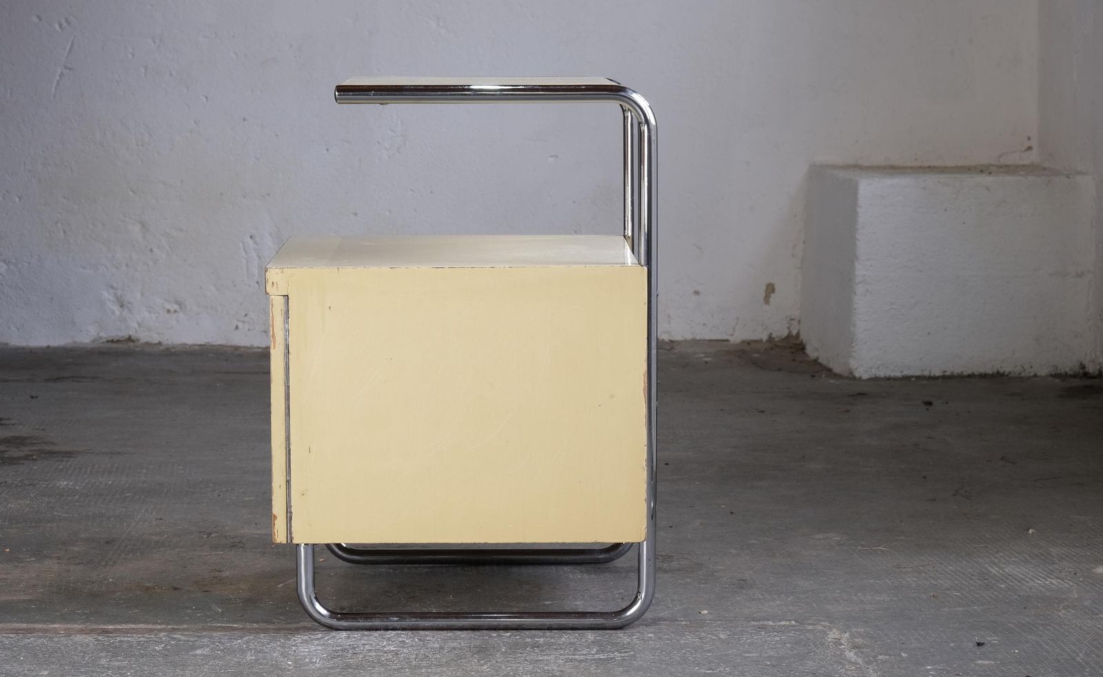 Cream Colored Bauhaus Bedside Table By Mücke Melder photo 642.0