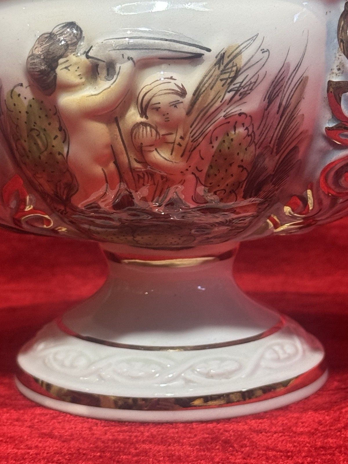 Home Decor Capodimonte Porcelain Ornemental Putti/ Floral Sprays Lidded Jardiniere Vase photo