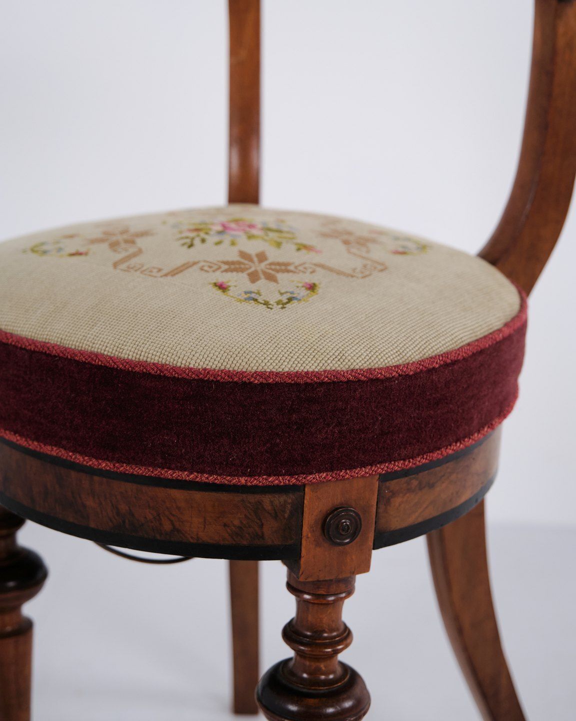 Small Piano Stool In Polished Walnut With Marquetry From 1880 photo vinterior