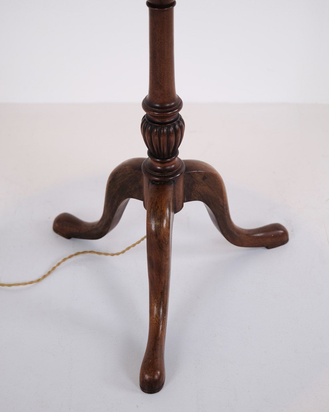 Floor Lamp / Standard Lamp With Mahogany Table In Late Empire Style photo vinterior