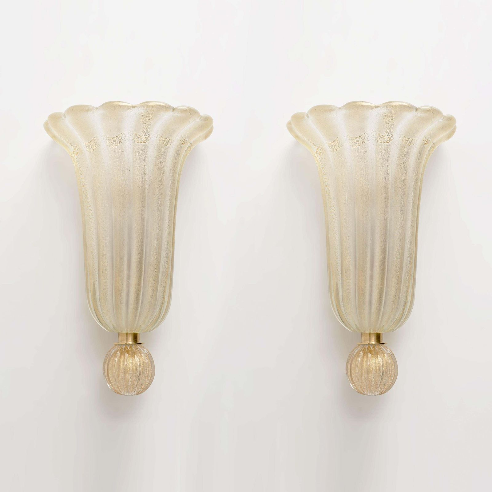 Paar Murano glazen wandlampen met goudstofinsluitsels photo furniture