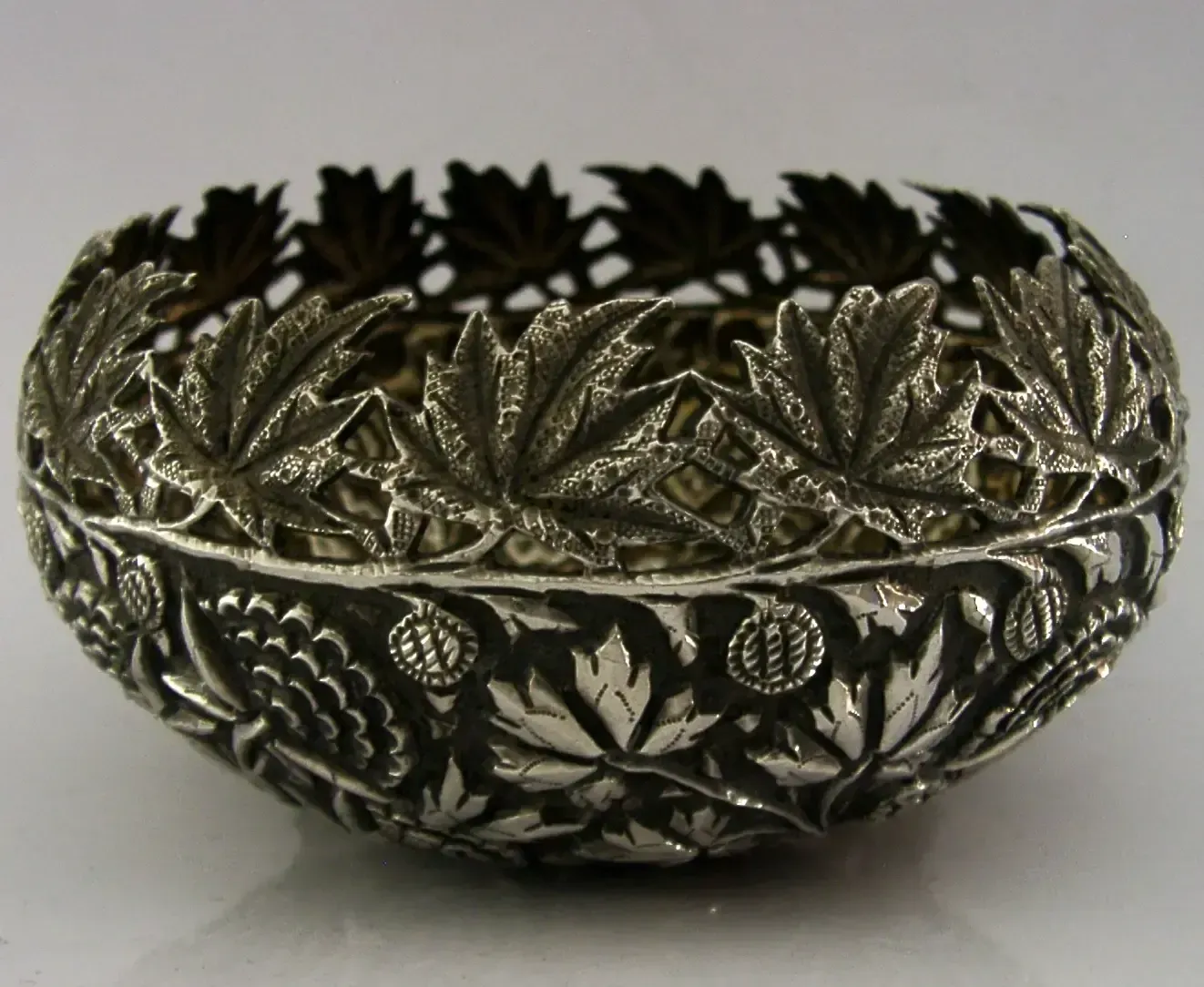 Bol en argent massif Anglo-Indien, 140 g, d'époque, vers 1900 photo for sale
