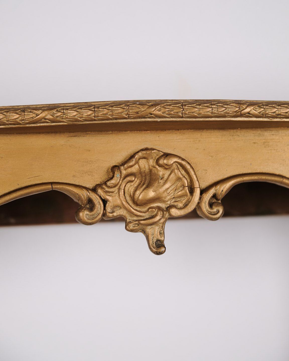 Wall Mounted Console Table In Gilded Wood With Carvings In Rococo Style From The 1920s photo vinterior