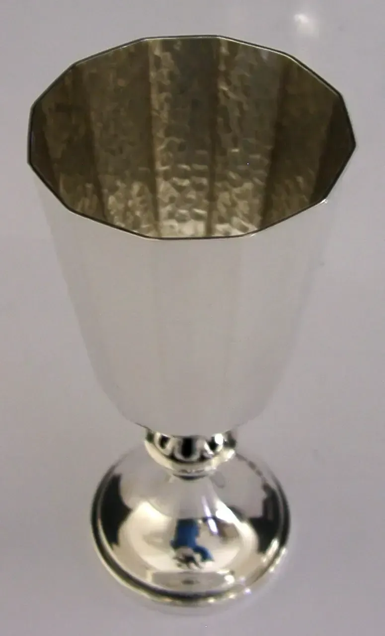 Calice gobelet en argent sterling suédois Eric Lofman, Arts & Crafts, 1985, 96 g photo for sale