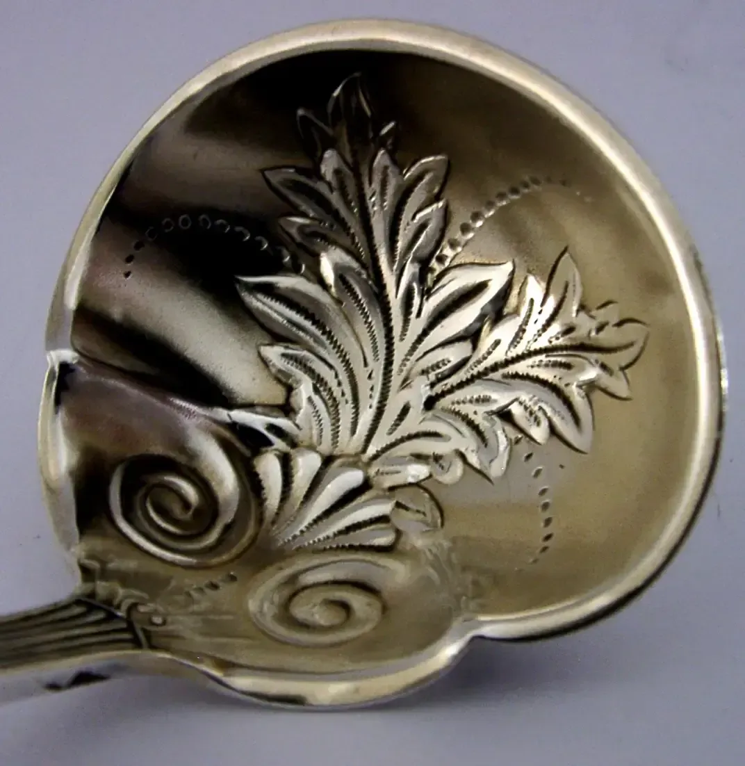 Louche américaine d'époque en argent massif sterling, modèle Milan, Gorham, 1885 photo for sale