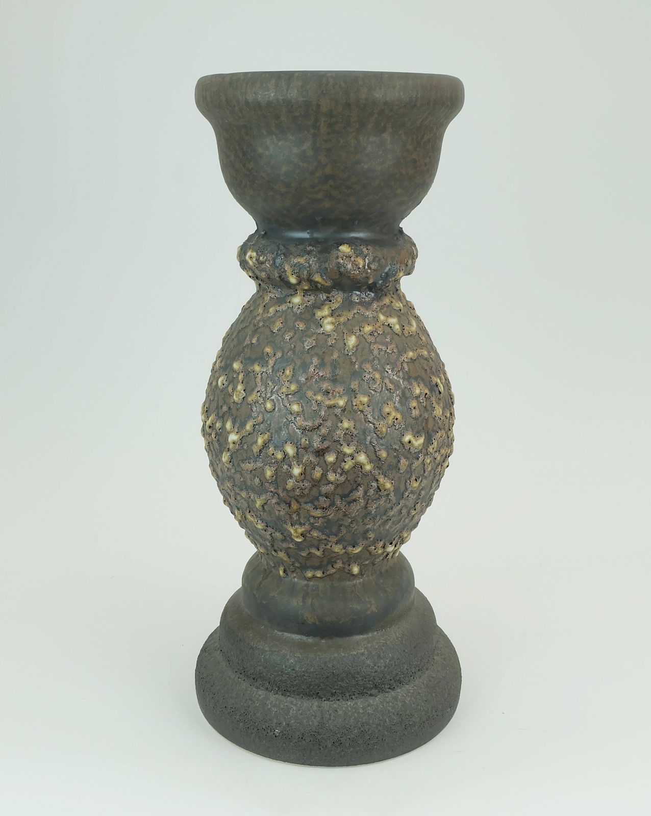 Décoration Cache-pot sur pied Jopeko, céramique Fat Lava avec socle, années 1970 photo