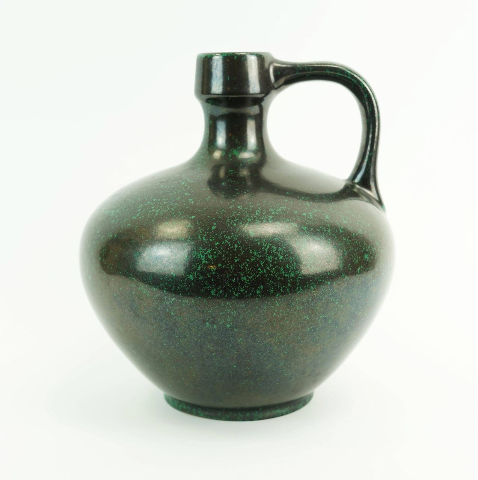 photo for sale Vase mid-century Ruscha noir et vert, modèle 340, par Kurt Tschoerner