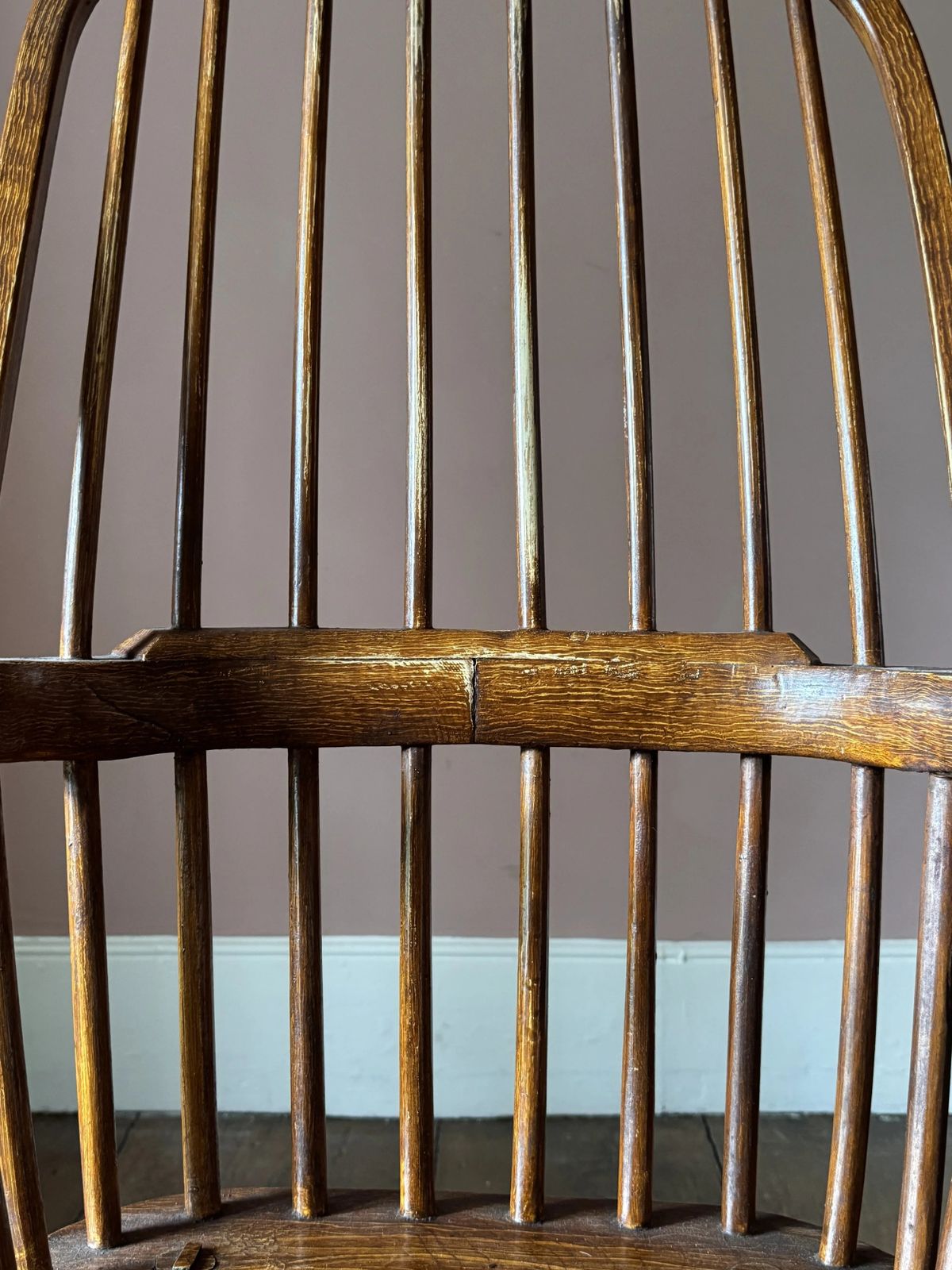 photo vintage 19th Century Welsh Stick Chair With Original Scumble Paint Finish