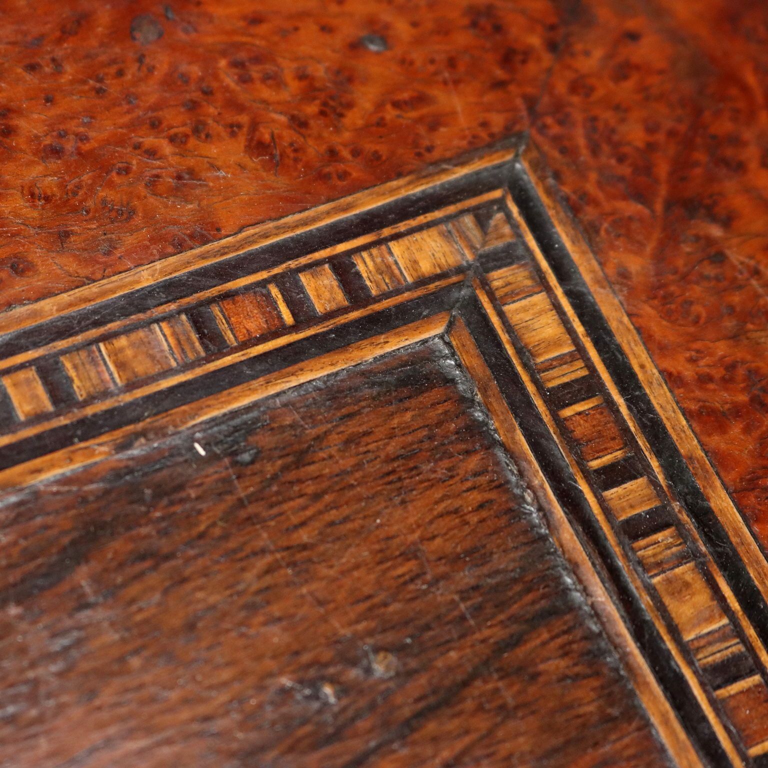 Table d'appoint d'époque en hêtre et métal, Italie, XXe siècle photo buy