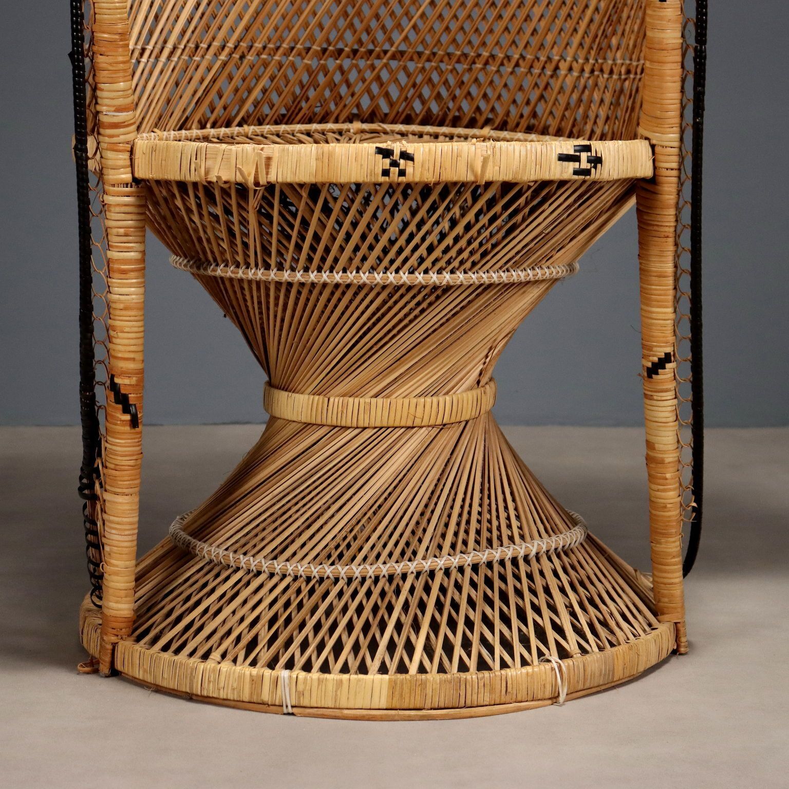 photo furniture Antique Armchair Woven Rattan Italy XX Century