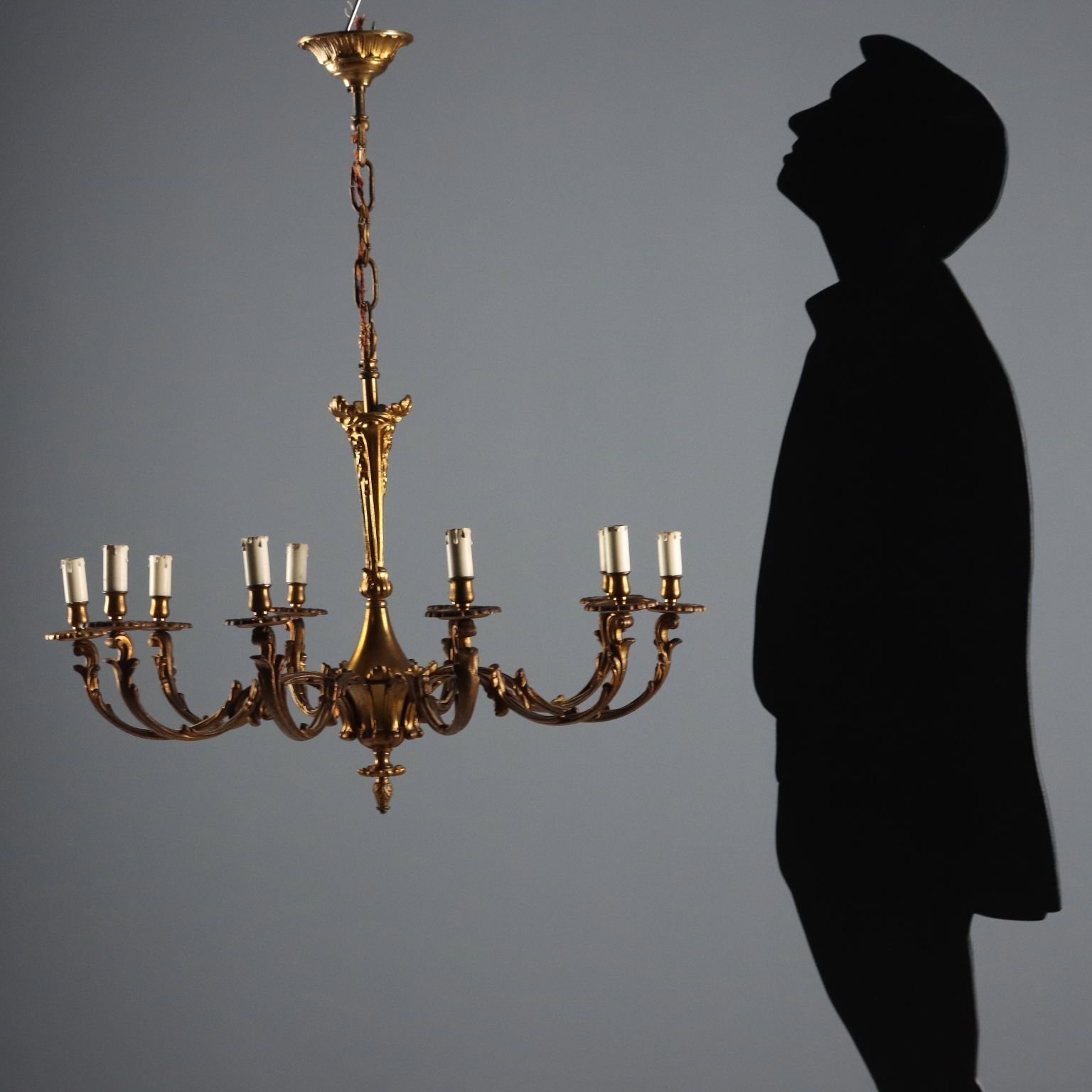 Lustre d'époque en bronze doré à 10 lumières, Italie, début du XXe siècle photo furniture