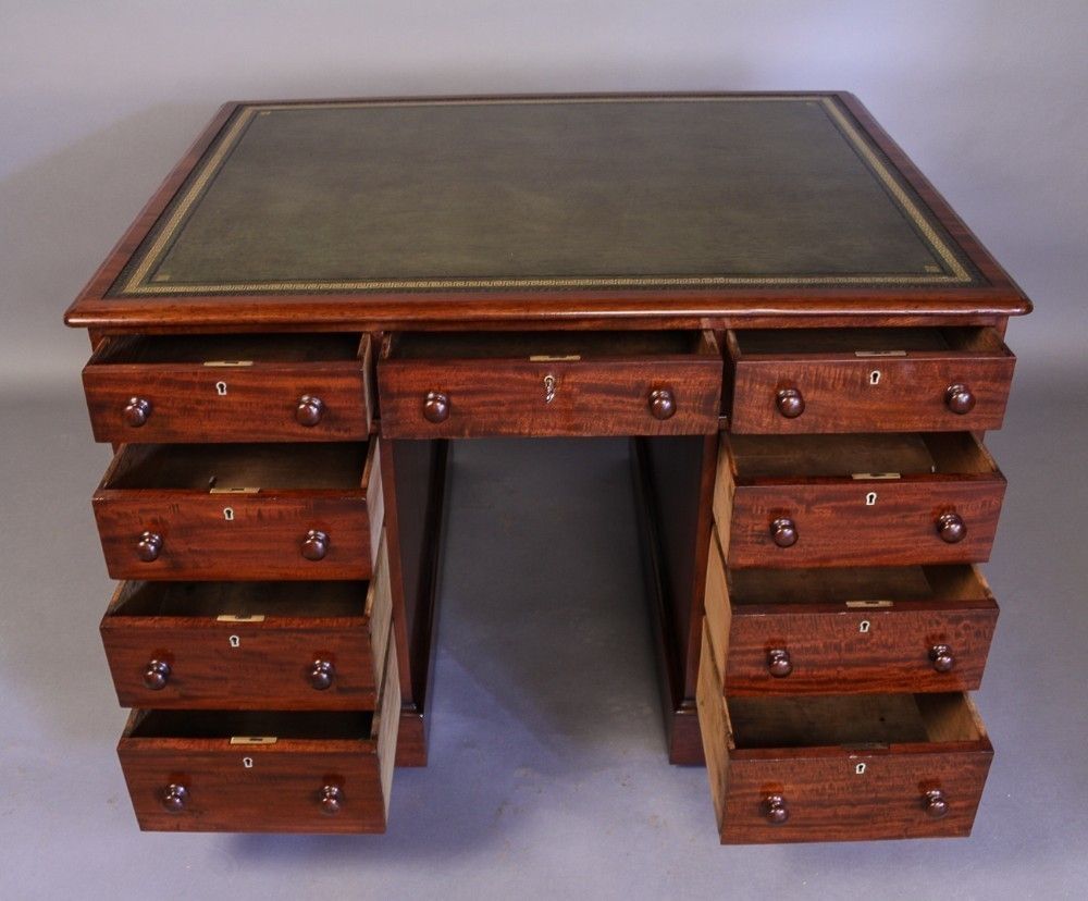 Rare Very Good Quality 19th Century Mahogany Fully Restored Partners Desk photo for sale
