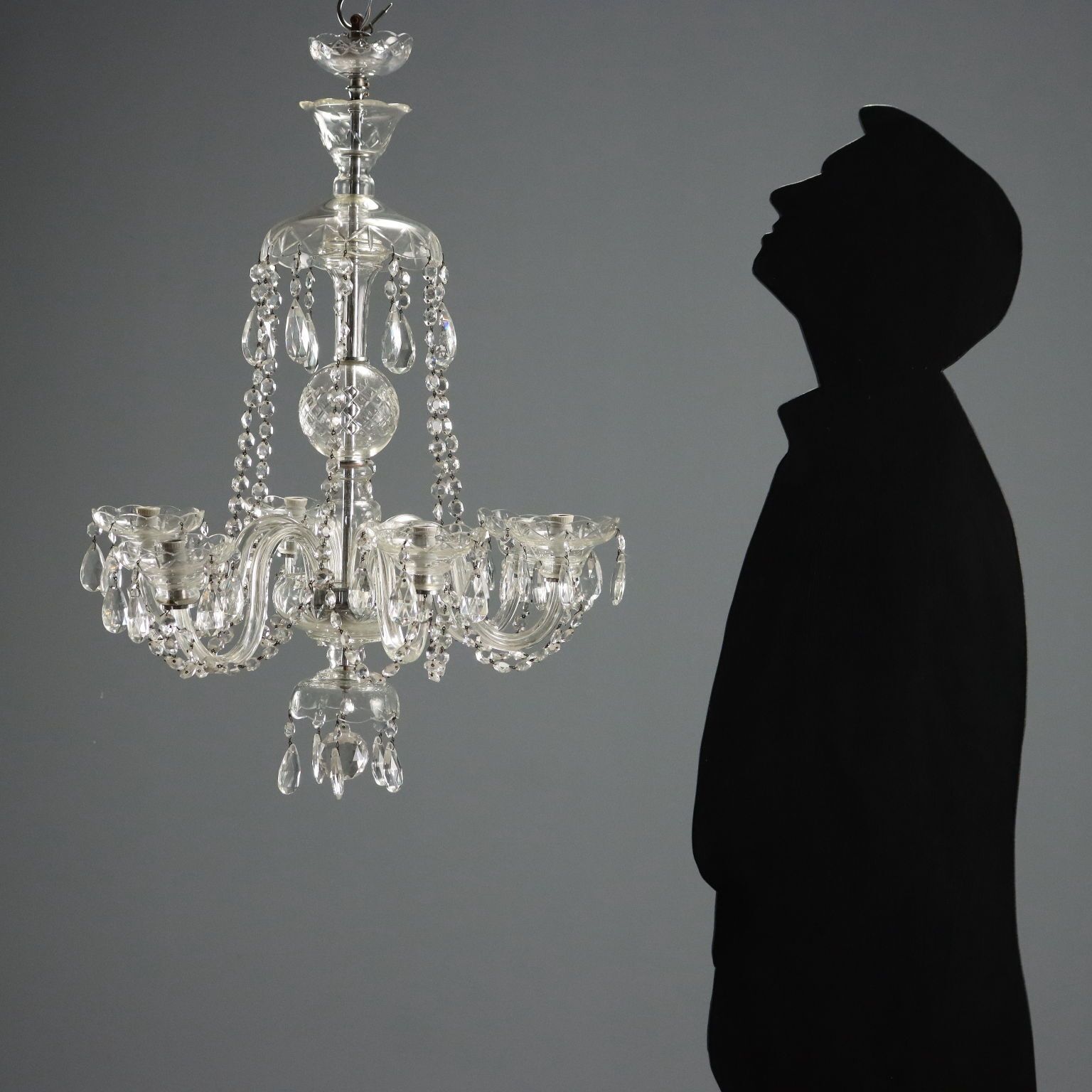 Lampadario A Cinque Luci In Vetro photo furniture