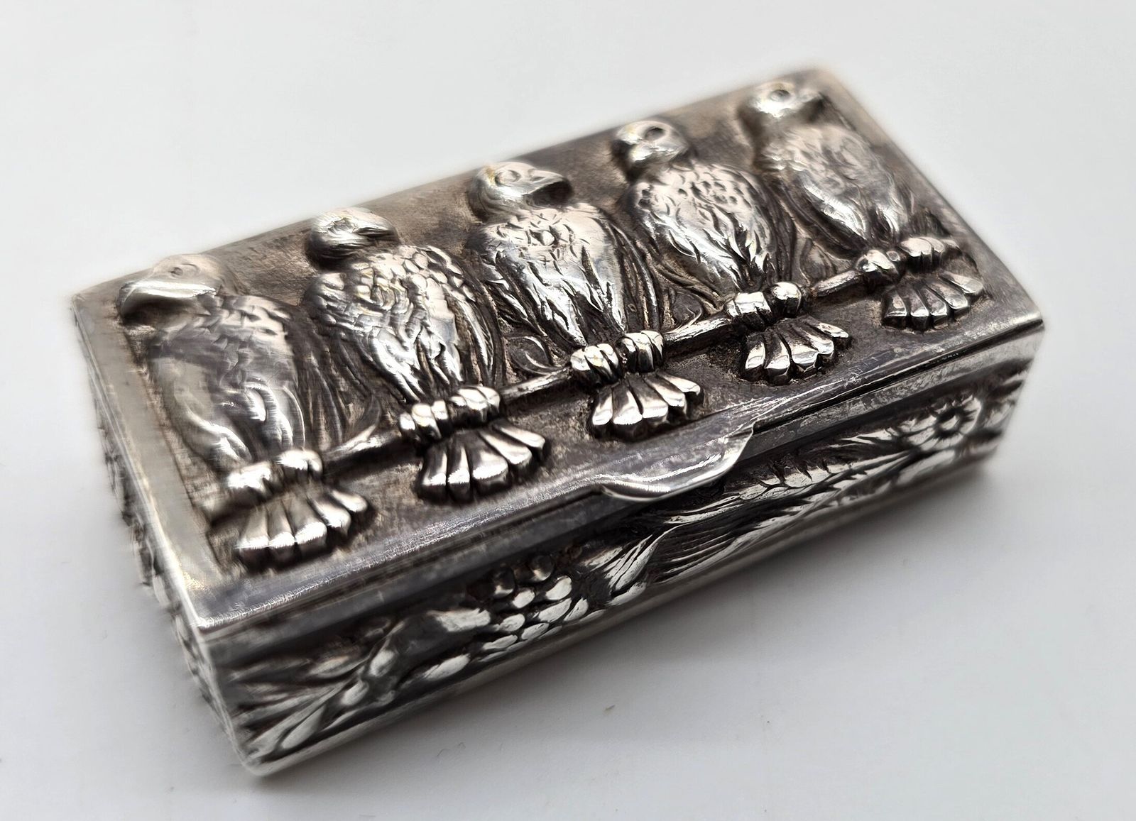 photo furniture 19th Century Silver Box, Heavily Cast Depicting 4 Birds, Continental Circa 1880