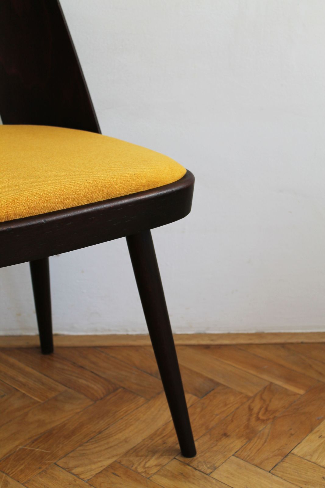 photo vinterior 1950's Set Of Four Mid Century Dining Chairs By Oswald Haerdtl