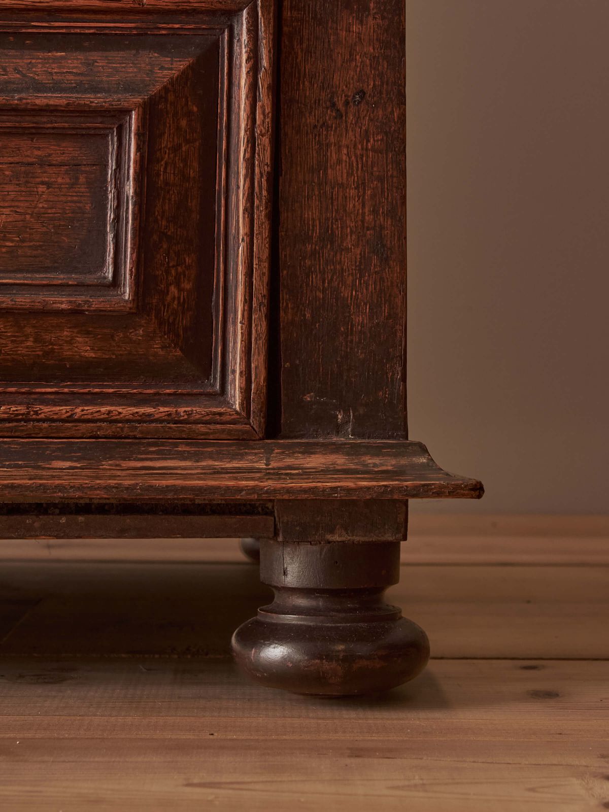 A George I Oak Chest Of Drawers On Bun Feet photo Furniture