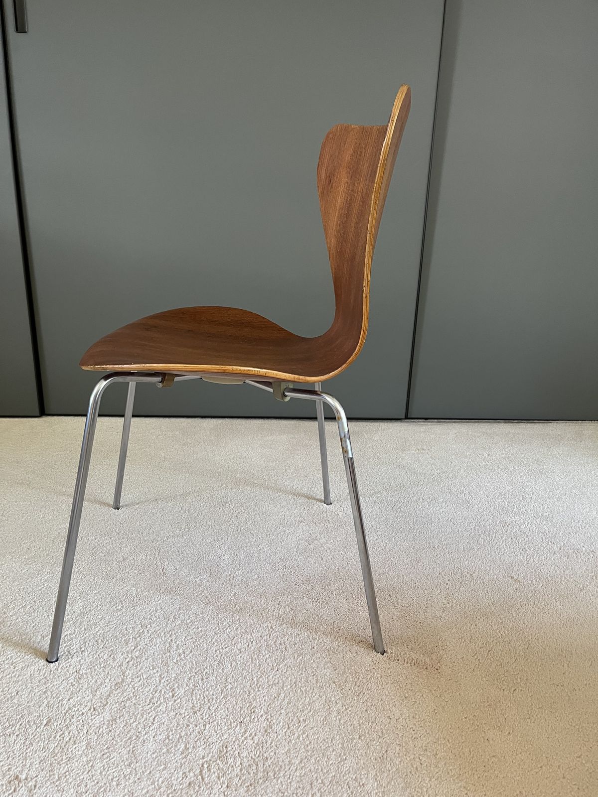 Séries 7 Arne Jacobsen Chair For Fritz Hansen photo vinterior