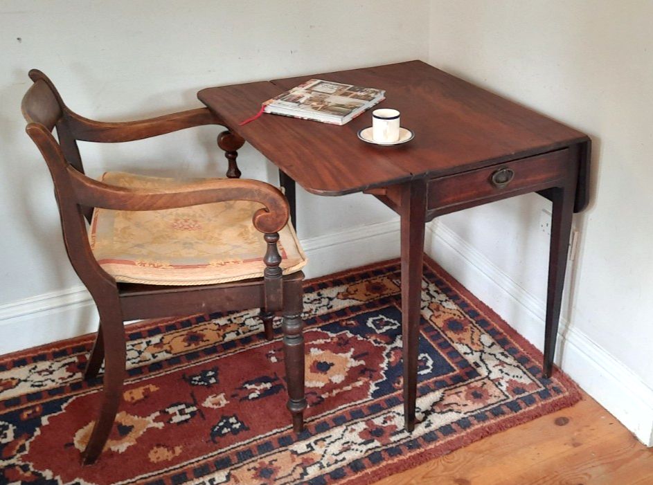 Antique Mahogany Pembroke Table, Late 18th  Early 19th Century