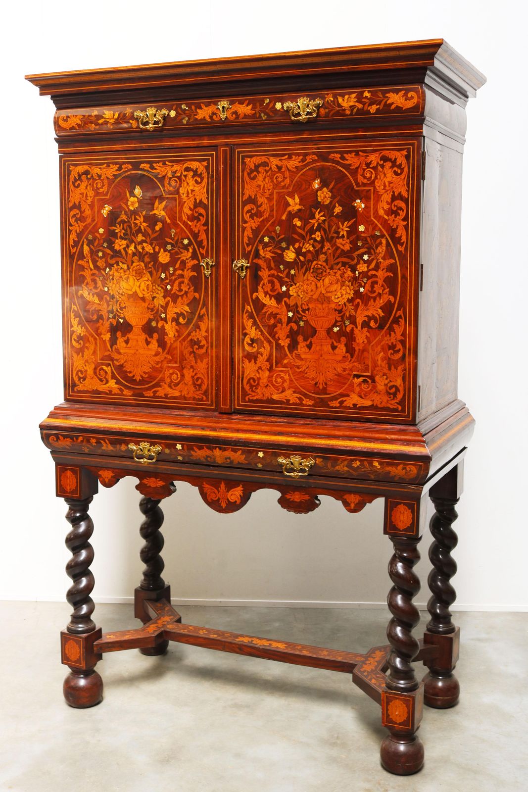 photo furniture Dutch Marquetry Art Cabinet With Theater And Trompe L'oeil 17th Century Style