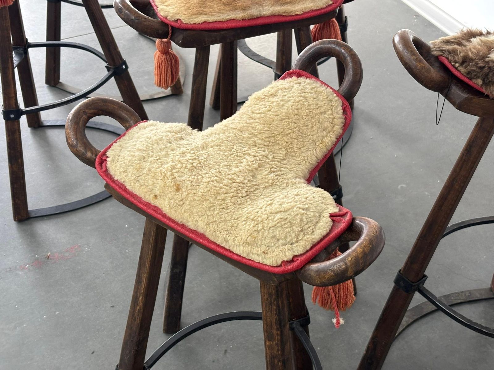 Set Of 4 Vintage Brutalist Marbella Stools By Sergio Rodrigues photo buy