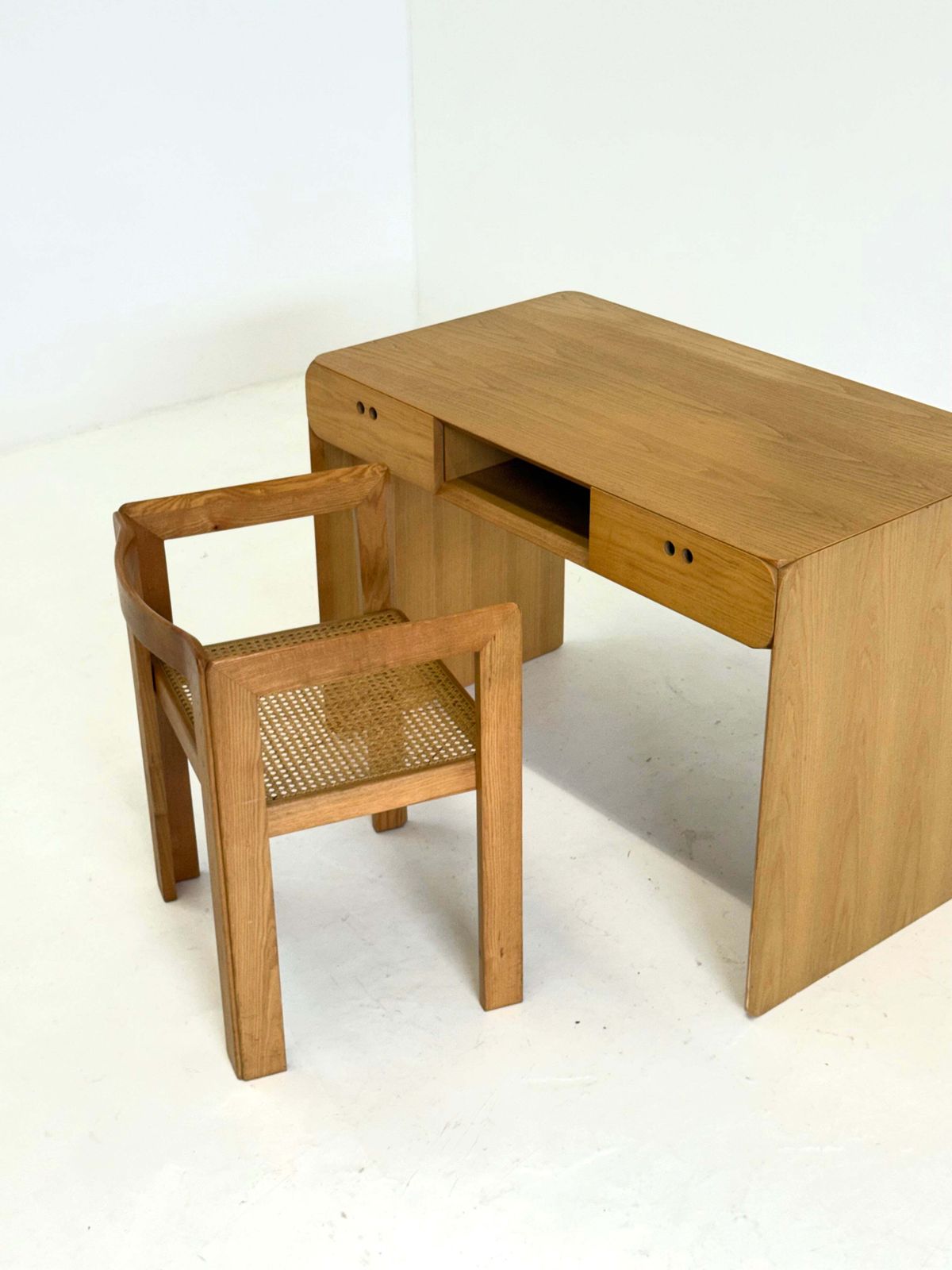 Samara Desk And Chair Set By Derk Jan De Vries For Maisa Di Seveso photo furniture
