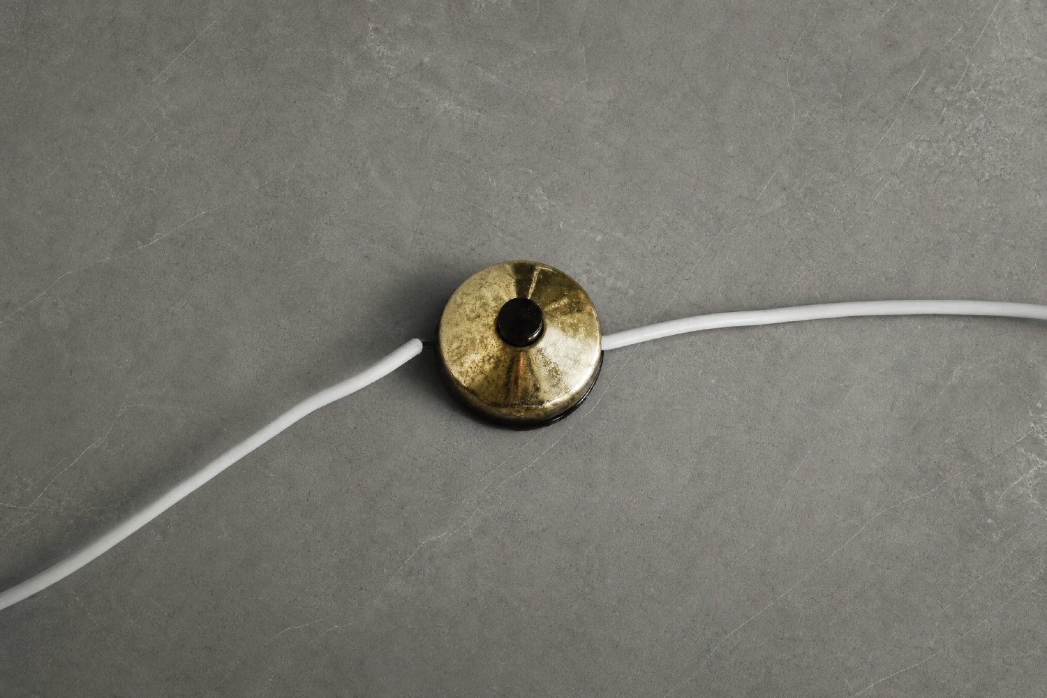 Mid-Century Scandinavian Modern sculptural gouden vloerlamp van Hans Agne Jakobsson voor Hans Agne Jakobsson AB, jaren 1970 photo buy