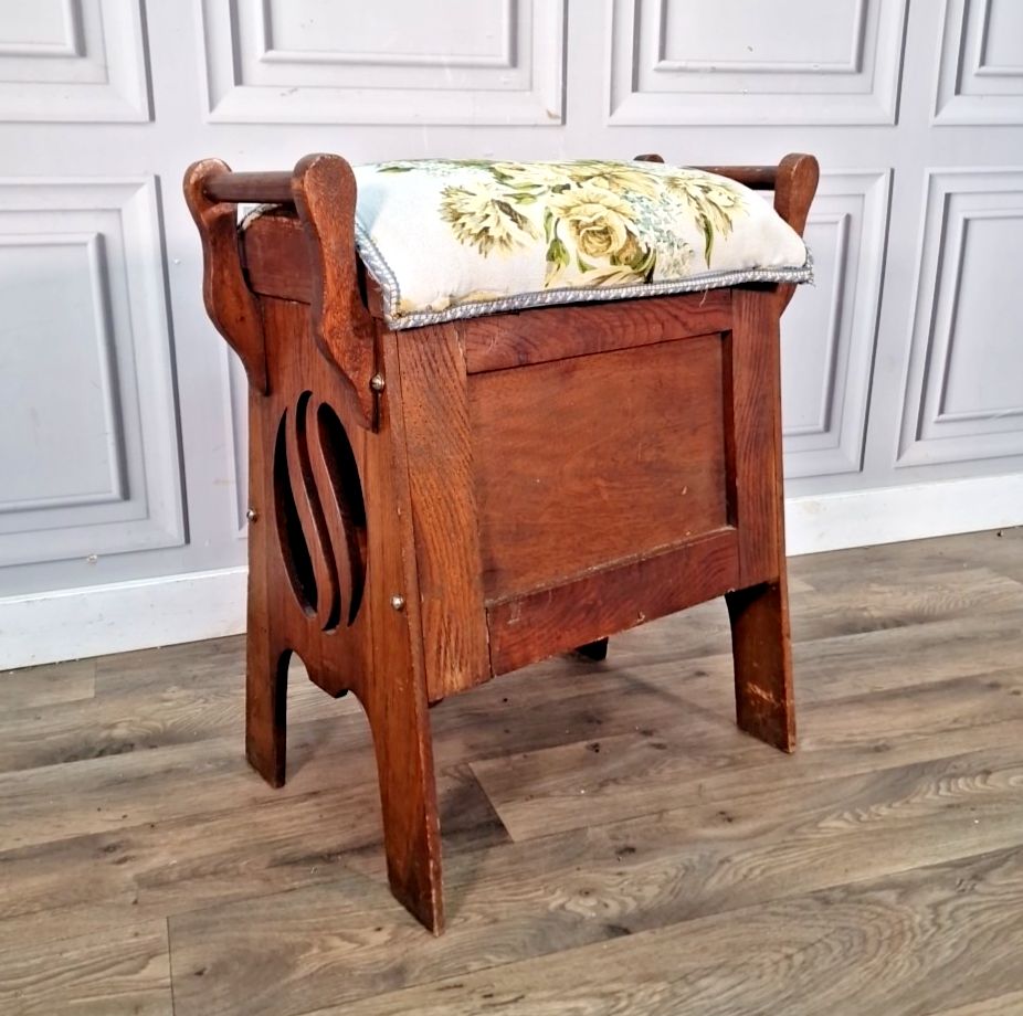 Antique Piano Stool Arts & Crafts Oak Music Lift Top Storage Carved Sides Wood