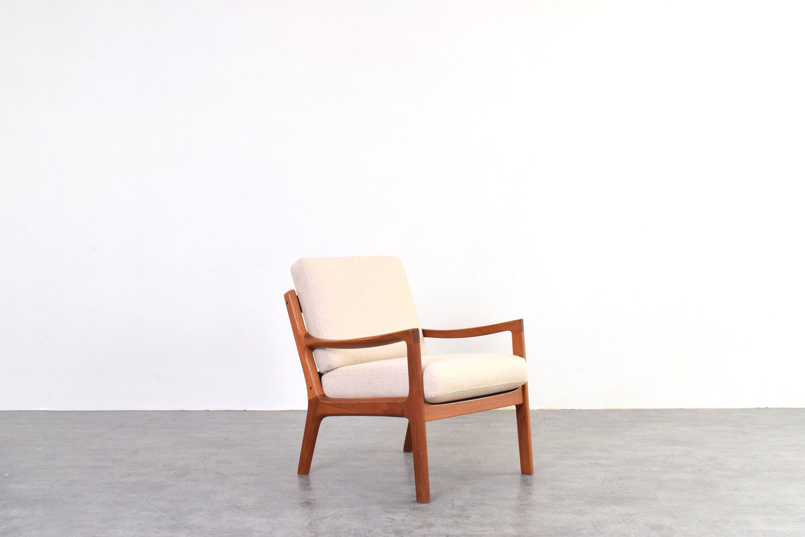 Mid Century Danish Teak Senator Lounge Chair By Ole Wanscher For Cado, 1960s.