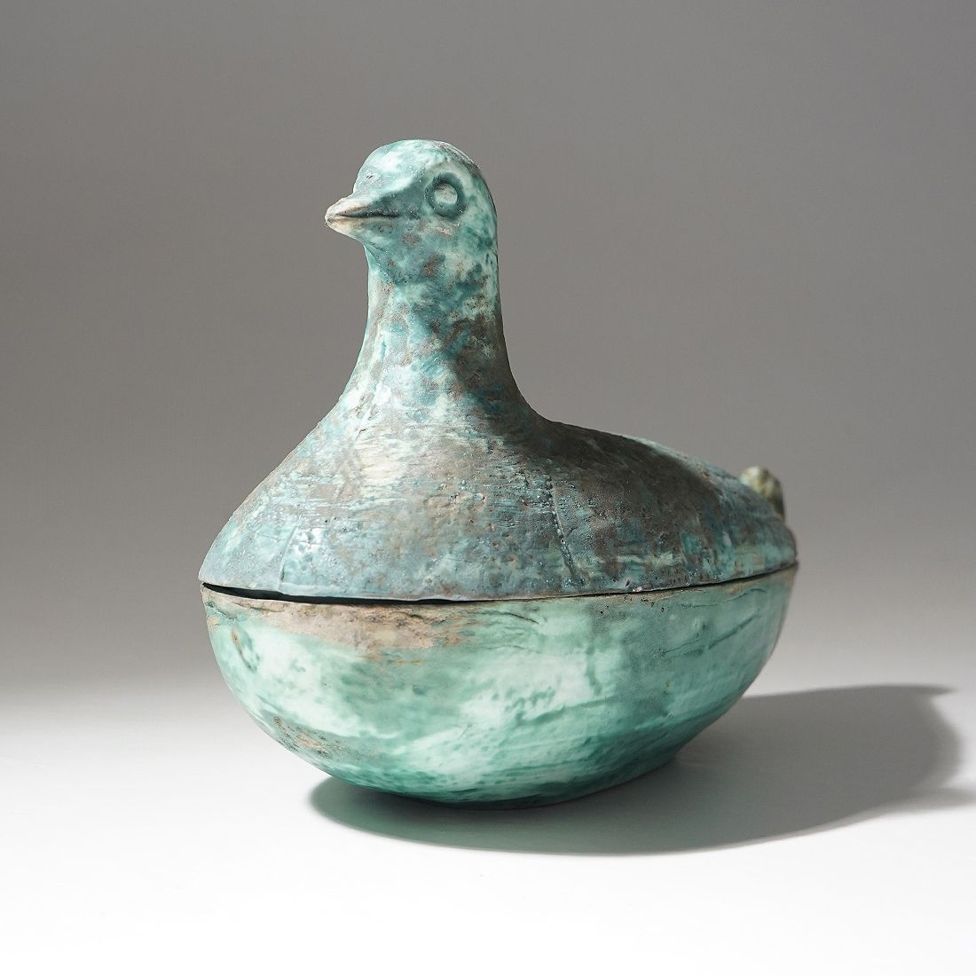 photo furniture Ceramic Box In The Shape Of A Bird, 1960s