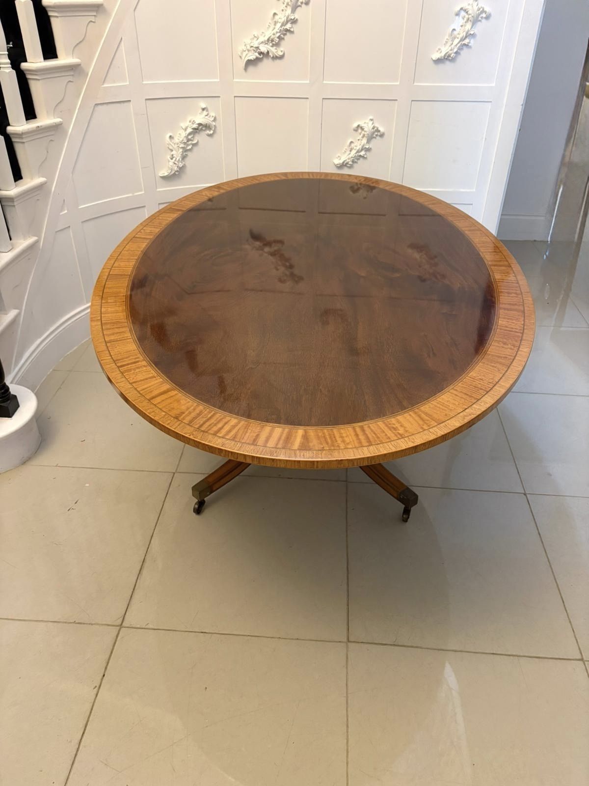 photo vinterior Antique Figured Mahogany Oval Dining Table Satinwood Crossbanded 8 Seater