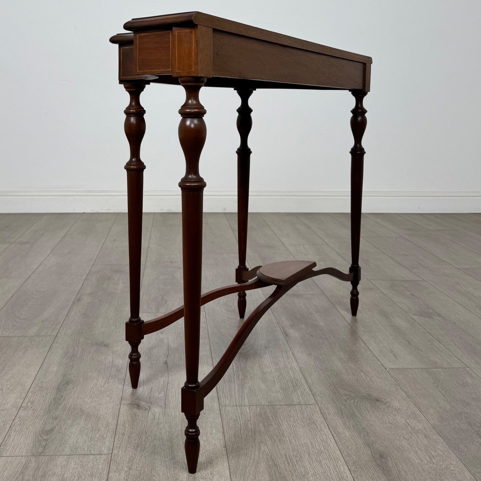 Antique 20th Century Serpentine Side Table In Mahogany ( Af 5646 ) photo Furniture