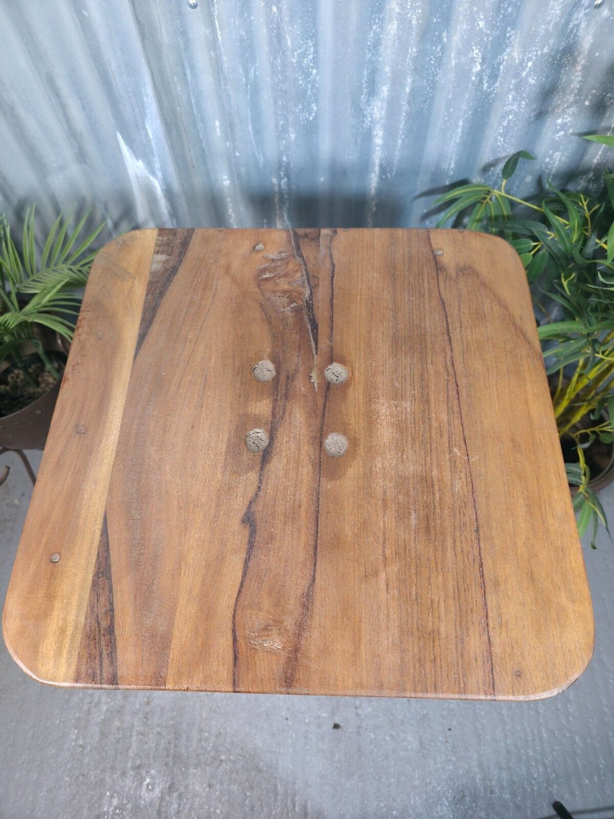 photo furniture Vintage Rustic Reclaimed Cast Iron Water Pump Side Bar Table Plant Stand