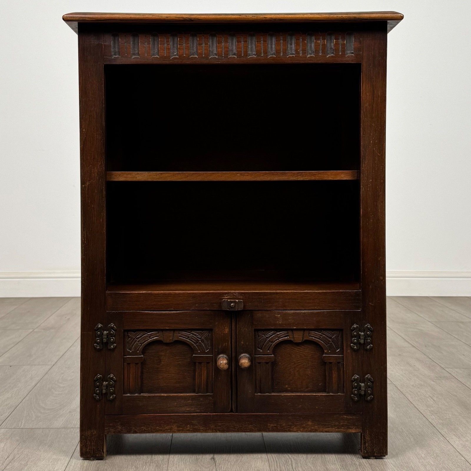 Antique 20th Century Good Quality Small Oak Cabinet ( Af 5615 )