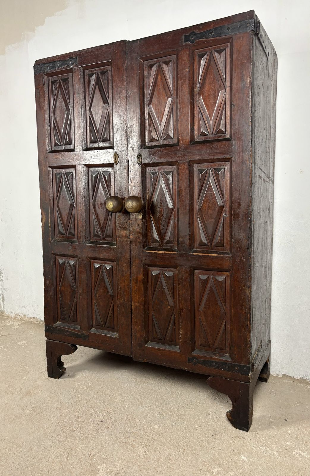Antique Spanish Rustic Cabinet In Solid Oak, 18th Century photo Furniture