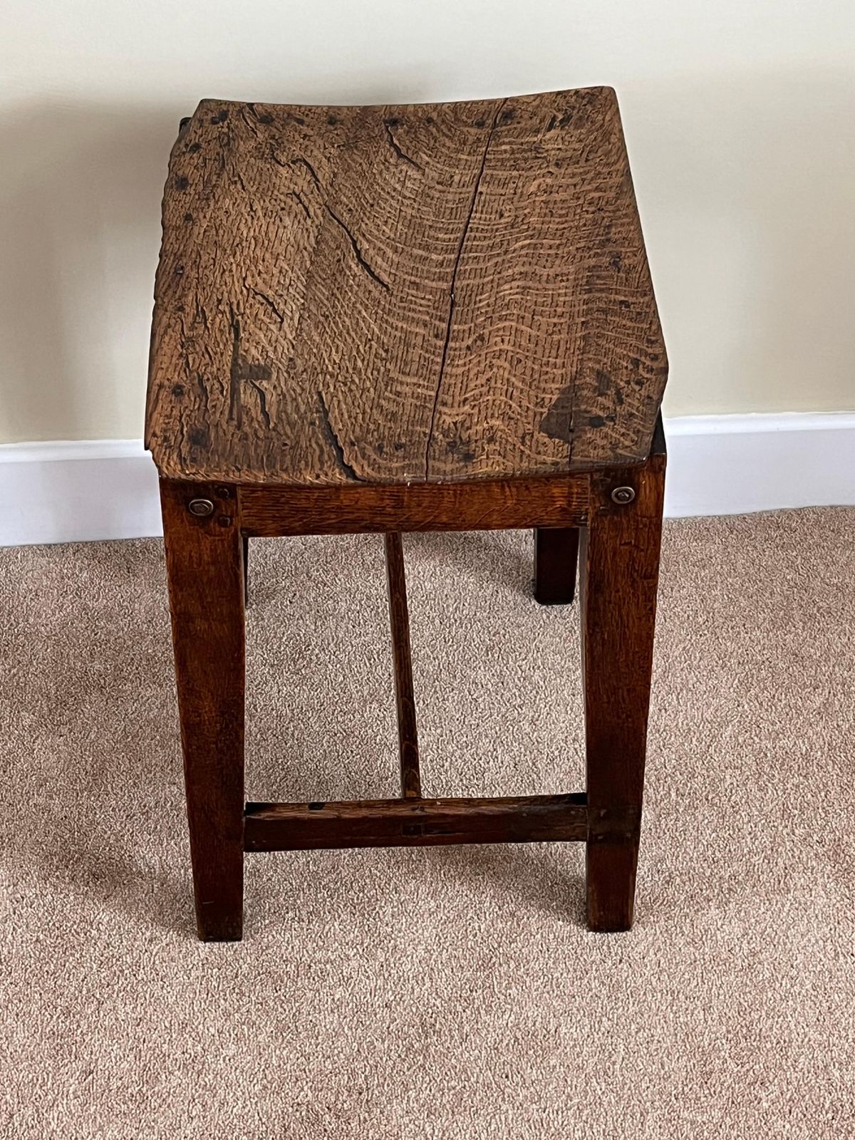 Georgian eiken kruk, holle zitting, penverbinding, Engels, ca. 1780 photo vinterior