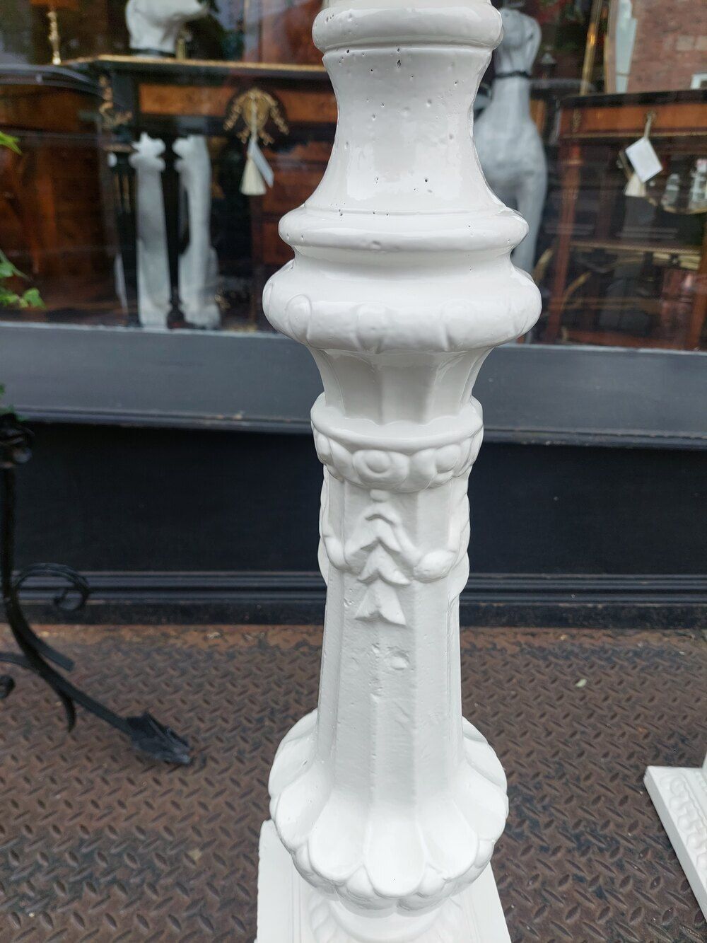 Pair Of Late 19thc Cast Iron Garden Column Planter photo Home Decor