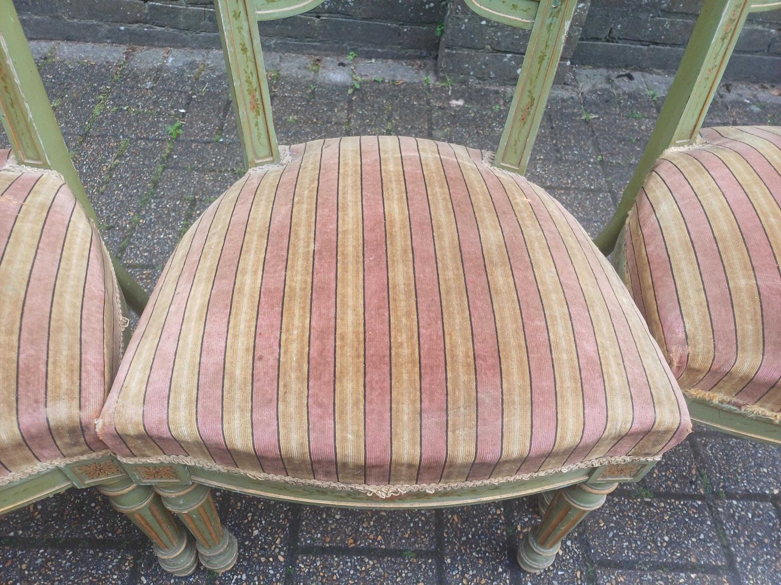 Furniture Detailed Set Of 4 French Victorian Painted Dining Chairs Original Velvet Upholstery Shabby Chic Floral Green photo