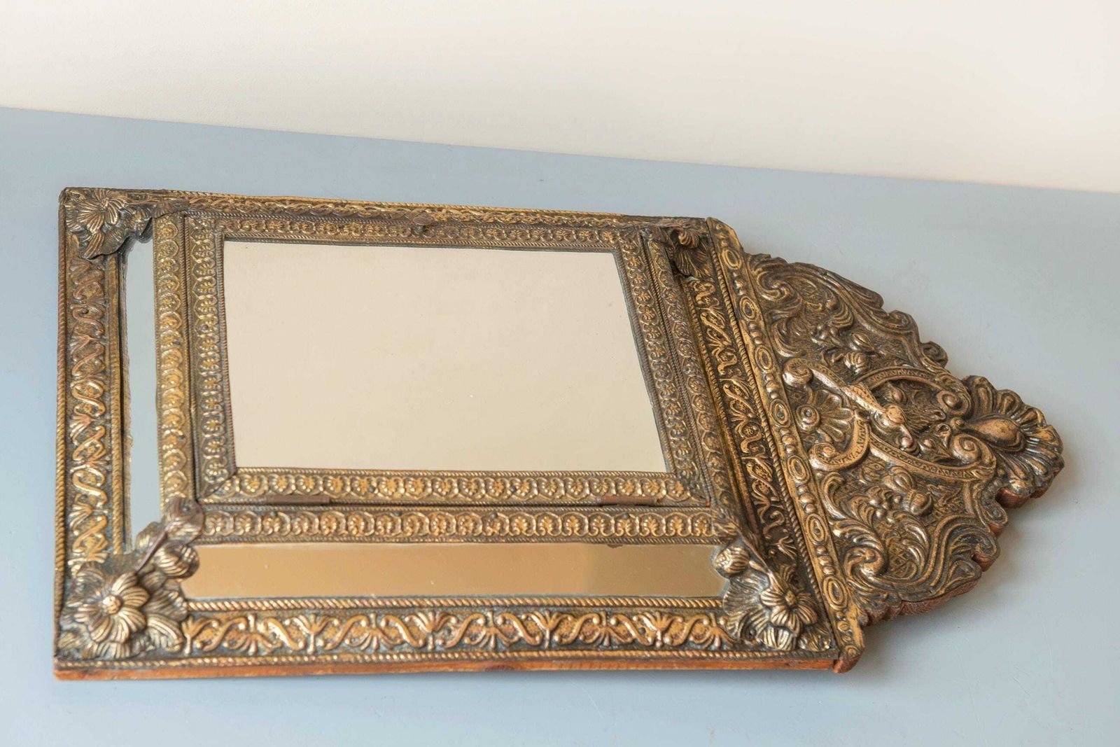 Antique French Brass Mirror With Floral Crest – Ornate Repoussé Vanity Cabinet photo vinterior