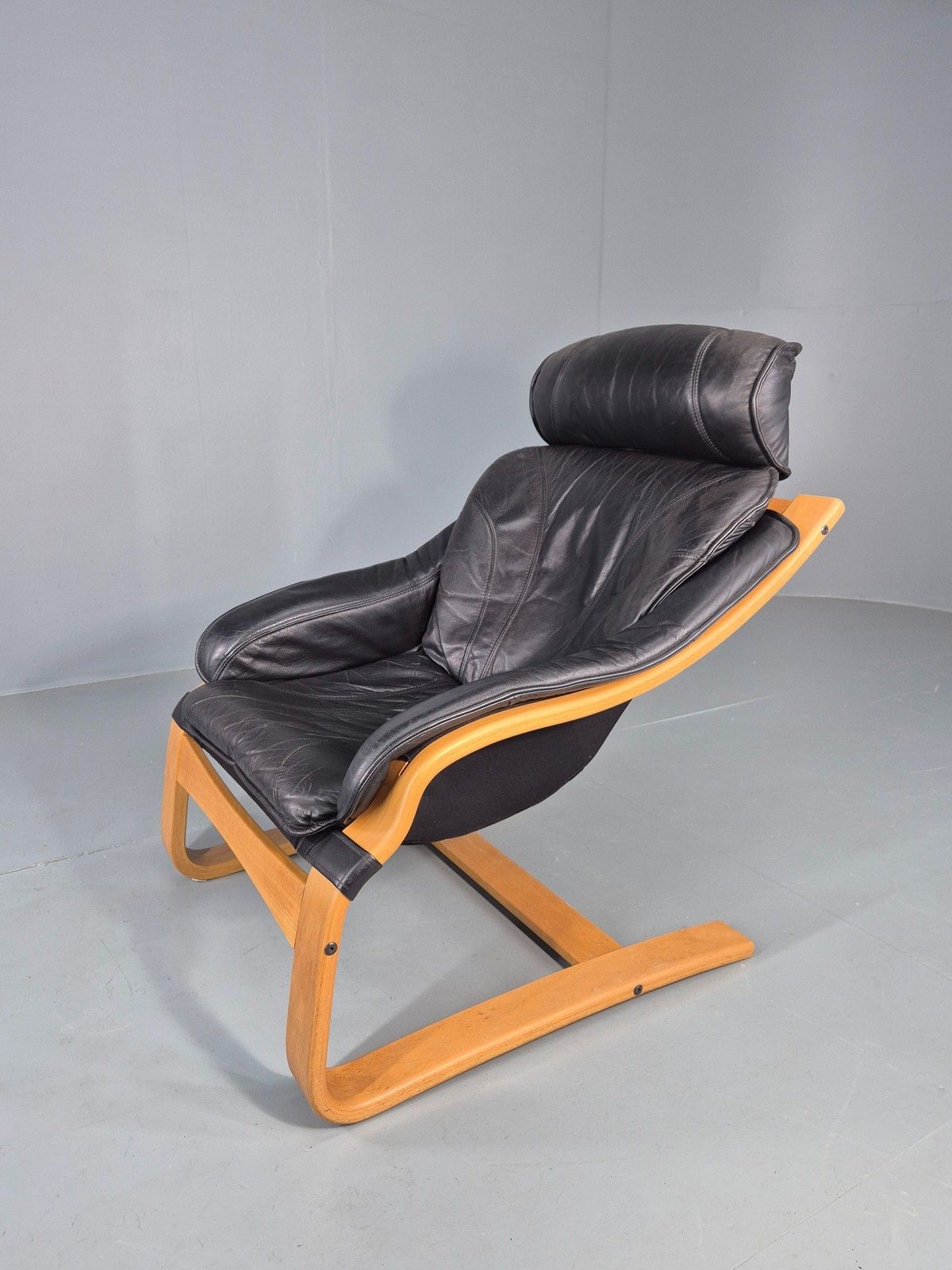 Vintage 1970s Leather Lounge Chair Bentwood Frame Danish Retro Mcm Eb08277 photo for sale
