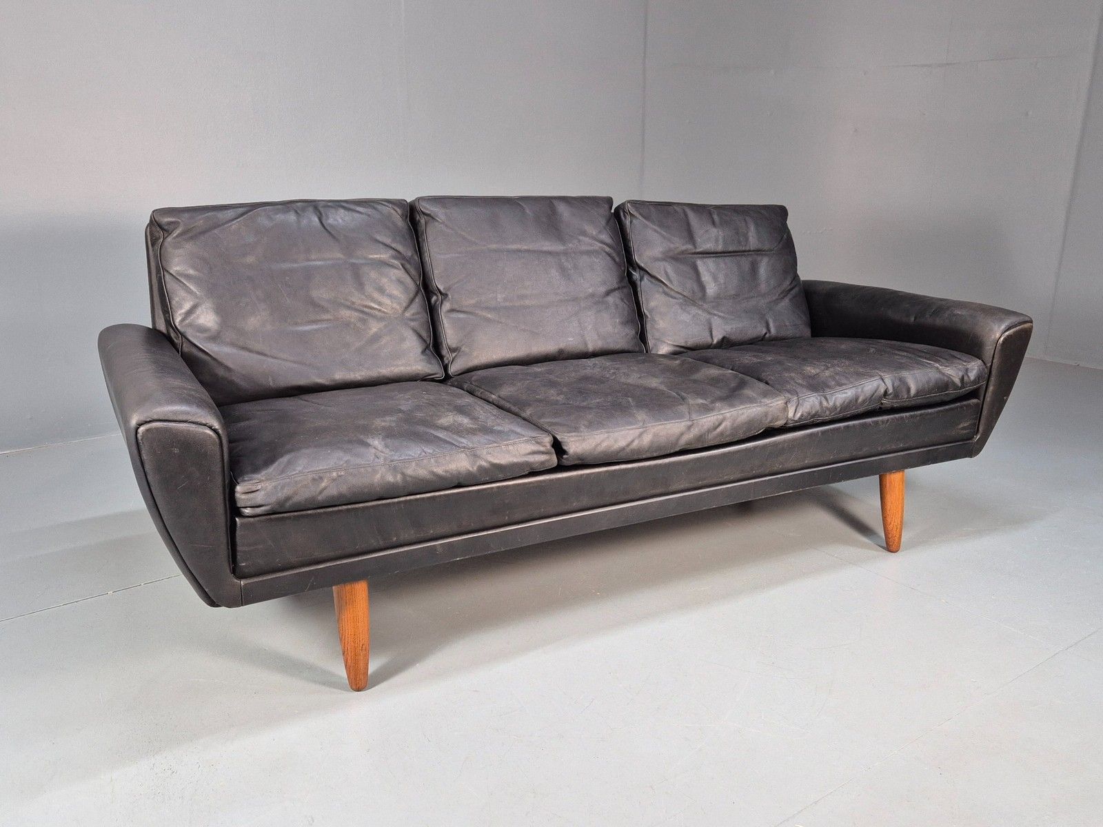 Vintage 3 Seater Black Leather Sofa 1960s Danish Thams Retro Mcm Eb09926